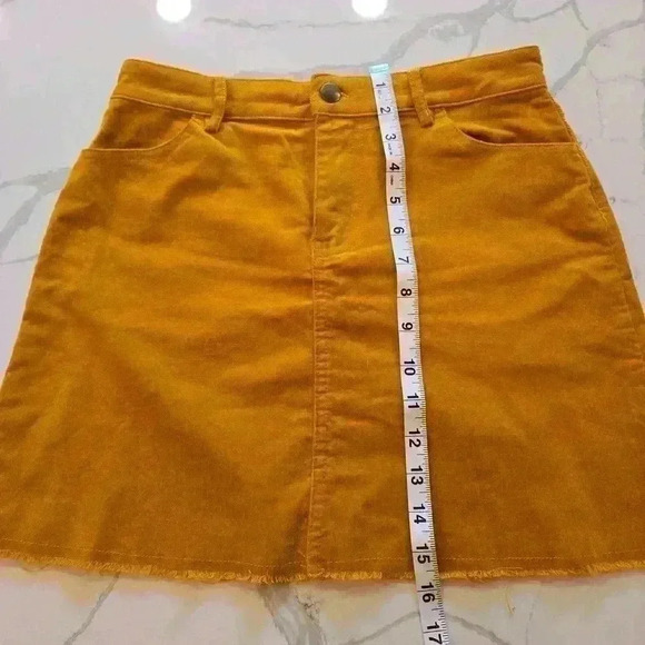 Forever 21 Corduroy Mini Skirt Distressed Hem Mustard Yellow A Line Size Small - Picture 7 of 8